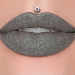 Jeffree Star Drill Sergeant Velvet Trap